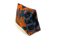 Trousse triangle- fleurs sur fond orange